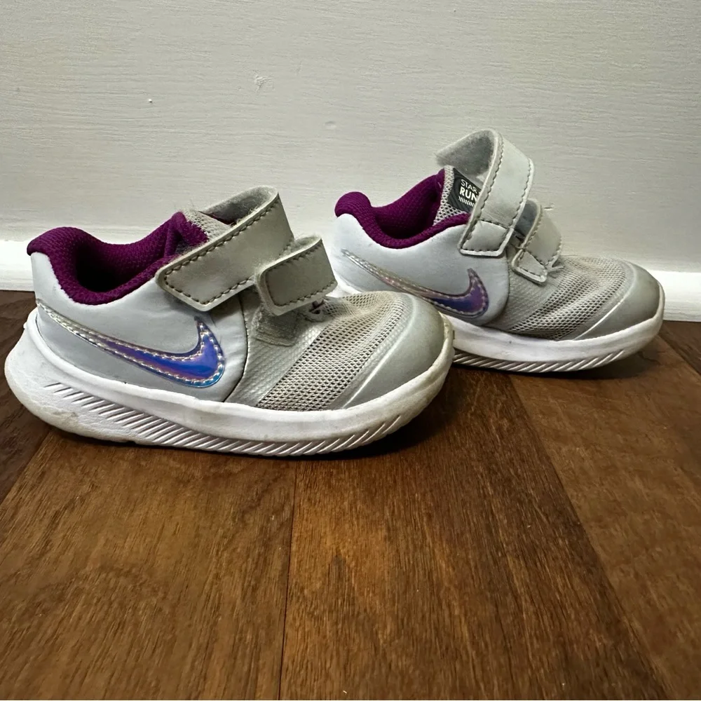 Nike Toddler Girl Star Runner Size 5